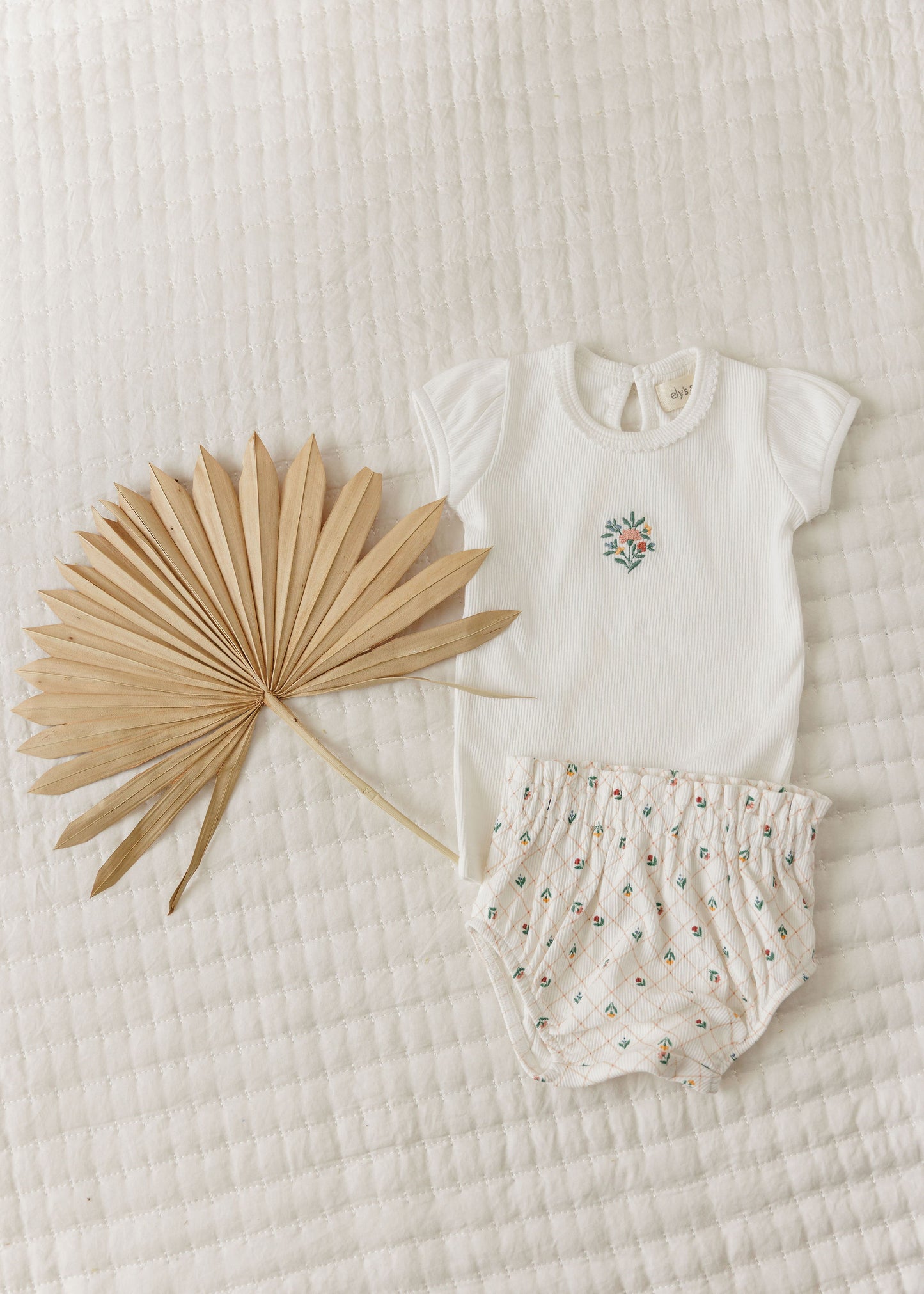 Elys Ribbed Floral Embroidered Collection Tshirt and Bloomer