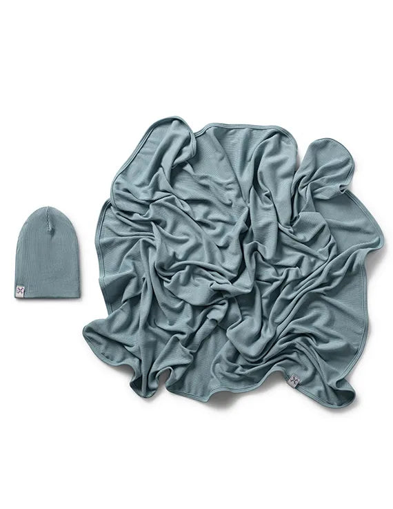 Jacqueline & Jac Ribbed Beanie & Blanket Set