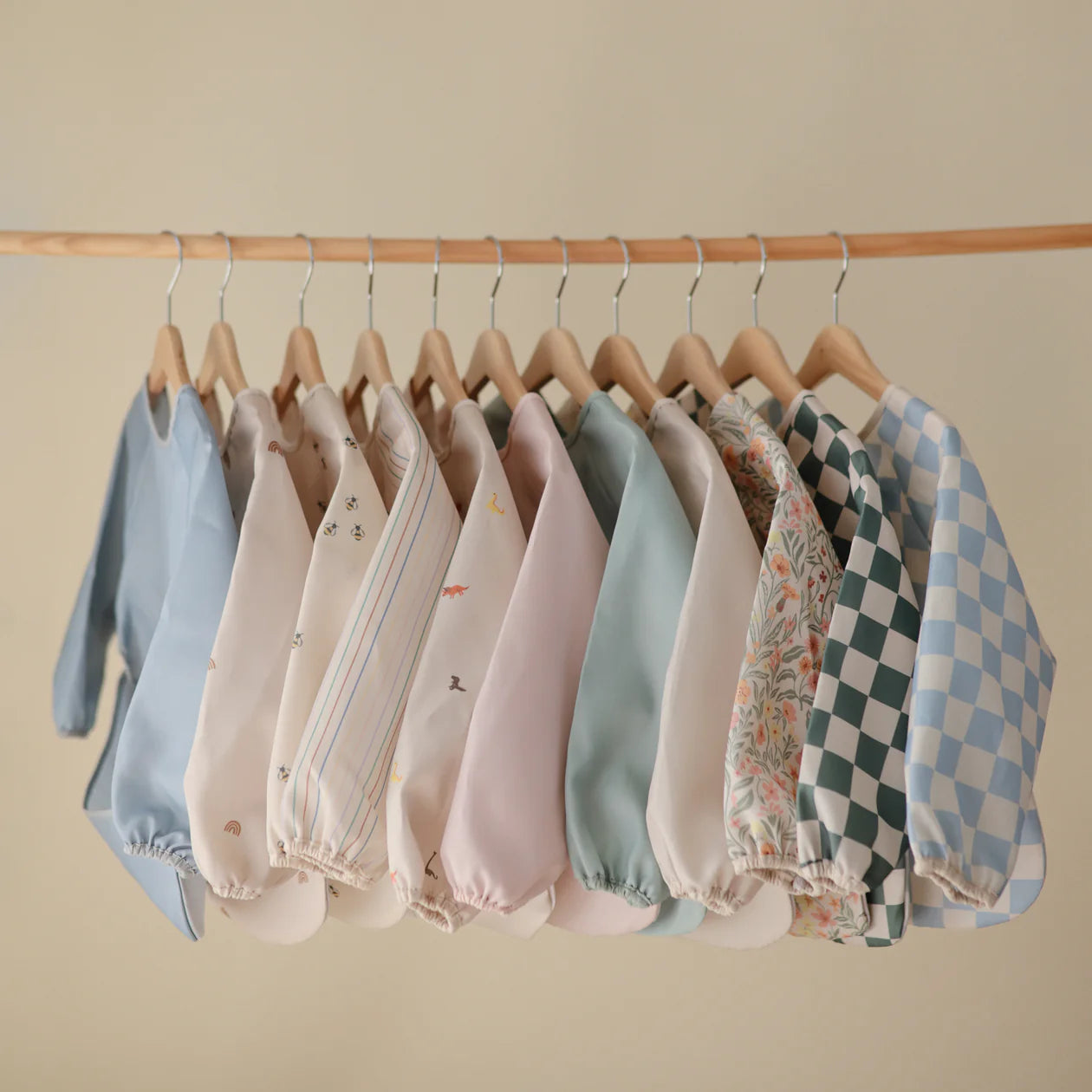 Mushie Long Sleeve Bib