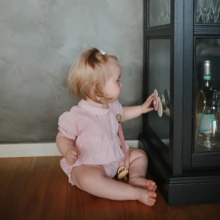 Mushie Blossom Suction Spinner Toy