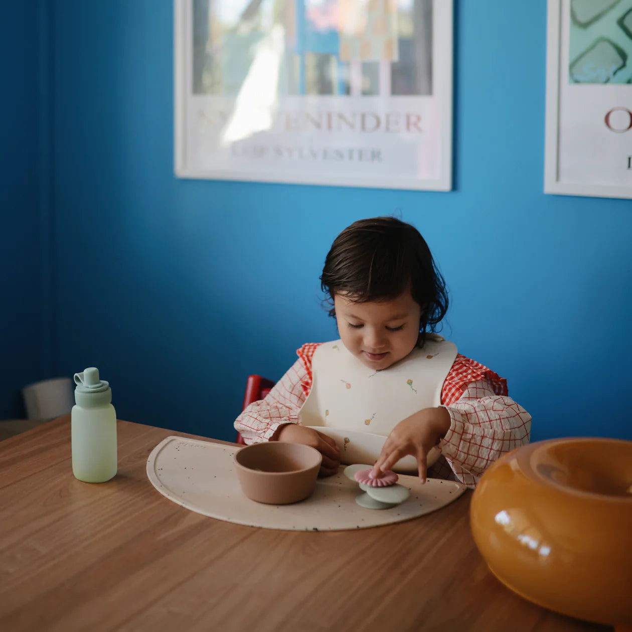 Mushie Blossom Suction Spinner Toy