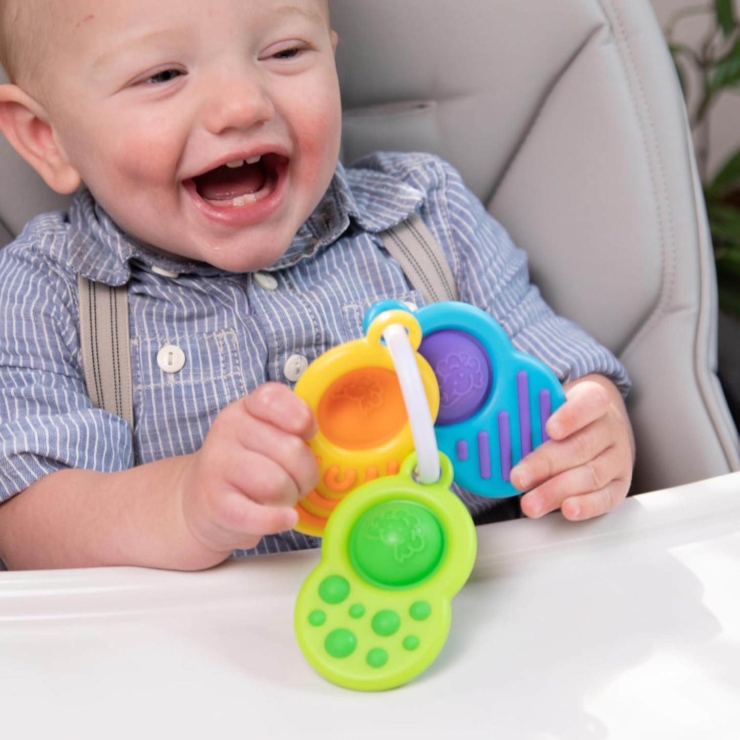 Fat Brain Toys Dimpl Clutch