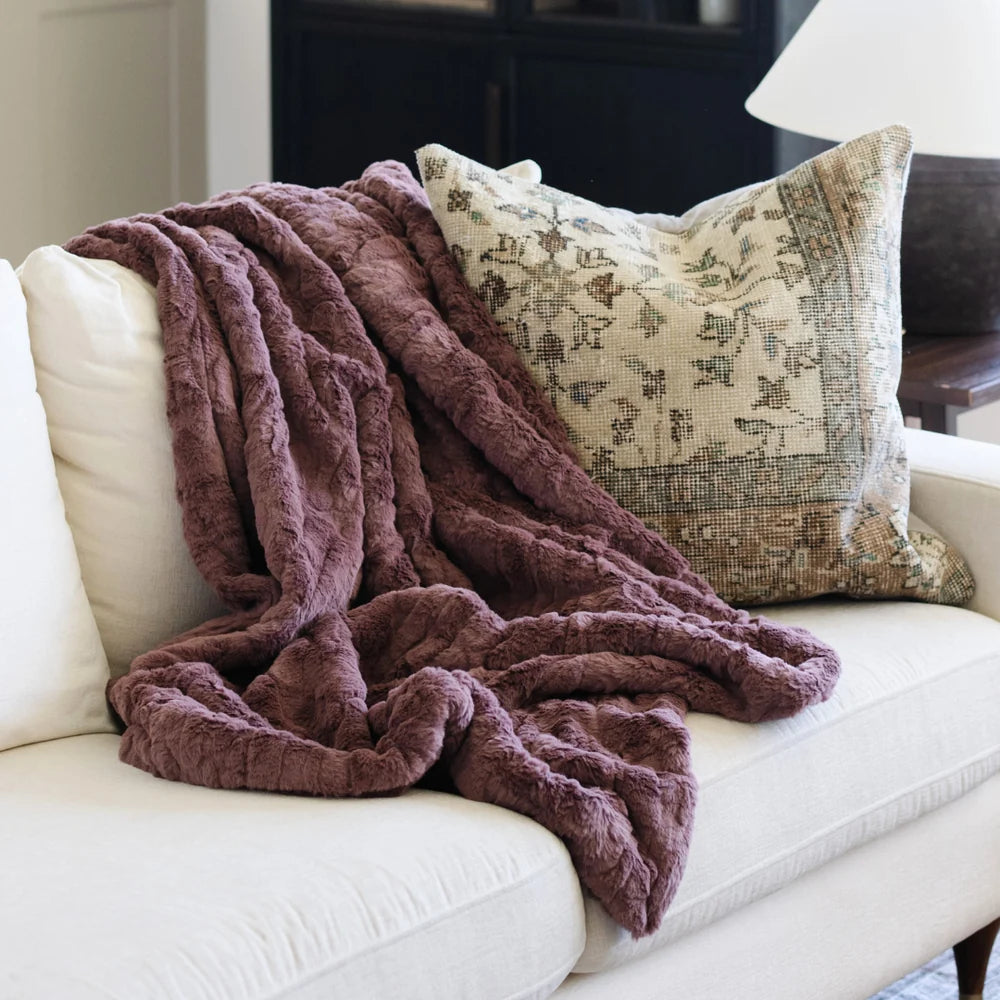 Saranoni Patterned Faux Fur Throw Blankets