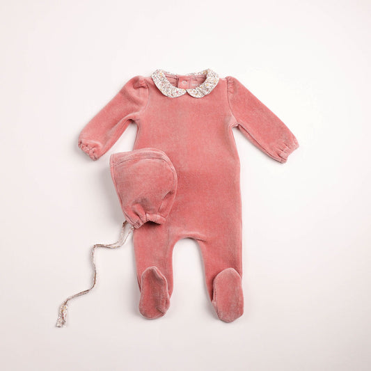 Bee & Dee Petites Fleurs Velour Footie/Bonnet
