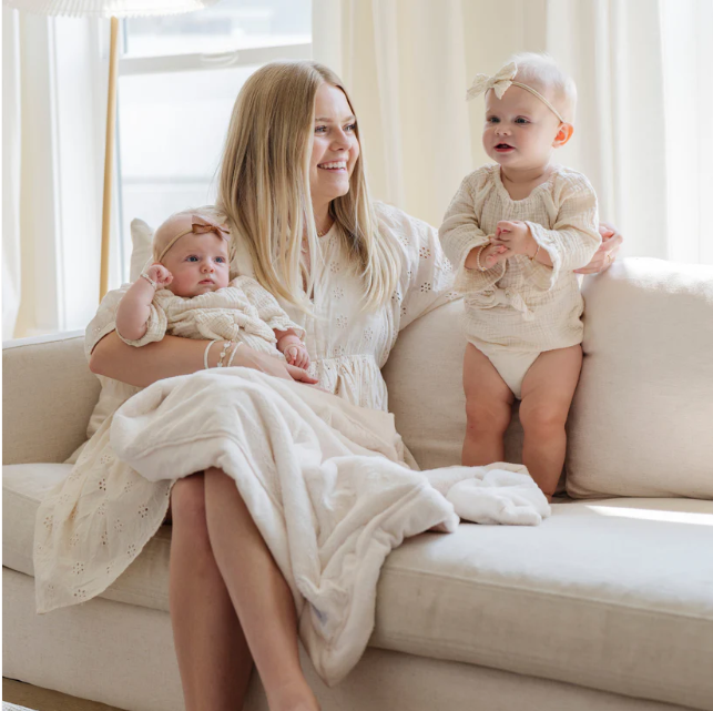 Saranoni Lush Receiving Blanket