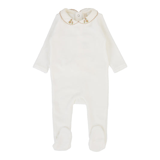 emblem-embroidered-layette-set