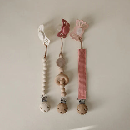 Mushie Silicone Pacifier Clip | Hera
