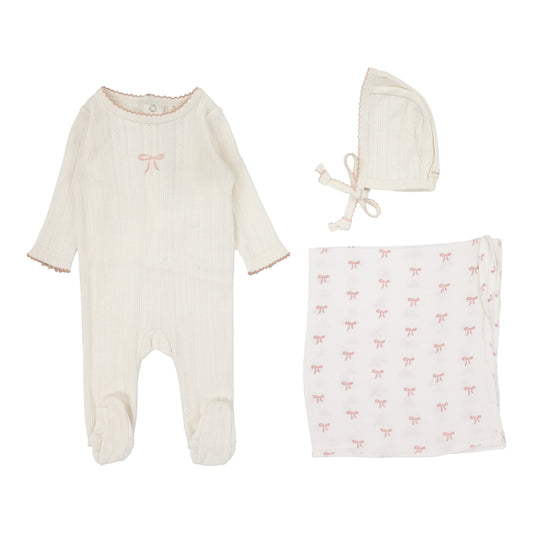 pointelle-graphic-layette-set