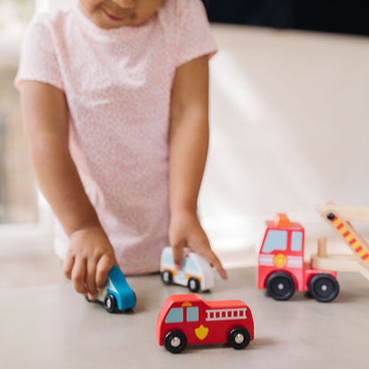 Melissa & Doug - Emergency Vehicle Carrier